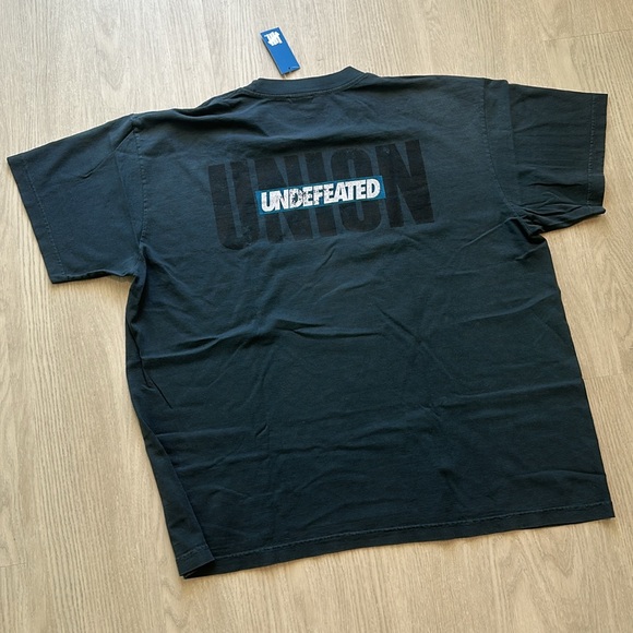 Undefeated x Union tee size XL - Picture 2 of 2
